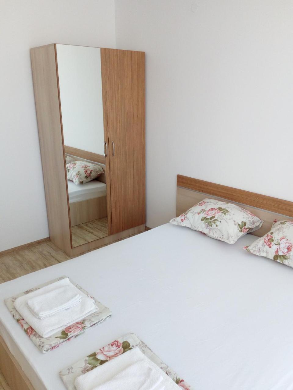 Apartments In Black Sea Star Complex Sozopol Esterno foto